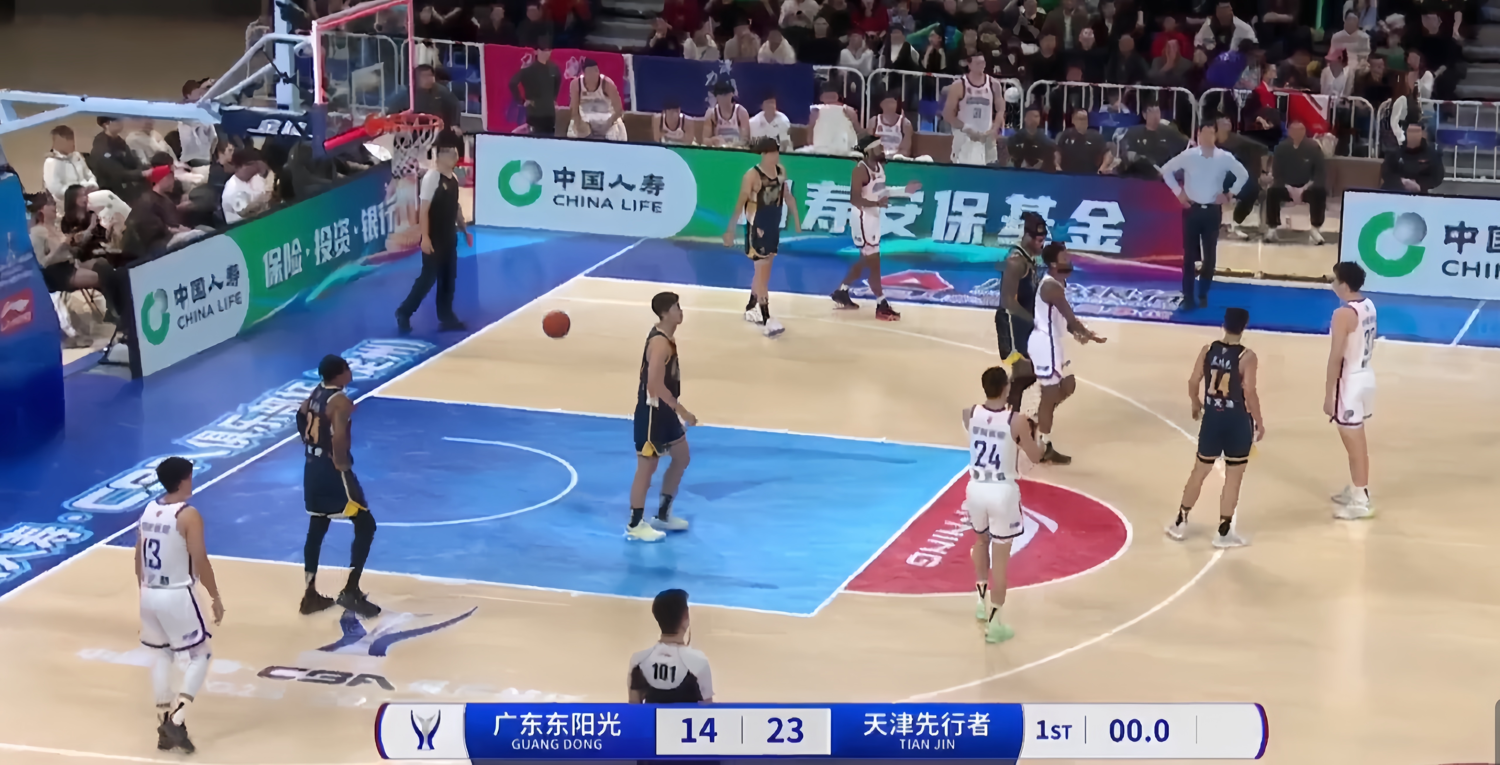 吉林男篮客场战胜天津队，擒首胜