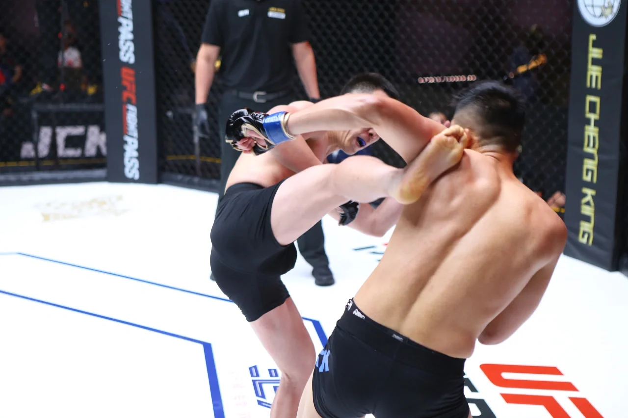 甘冈迎战梅斯,实力对比劲爆比赛 甘冈迎战梅斯,实力对比劲爆比赛