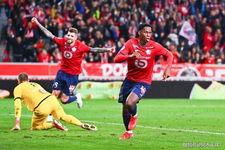 里昂主场失手,被里尔逆转取得胜利 里昂主场失手,被里尔逆转取得胜利