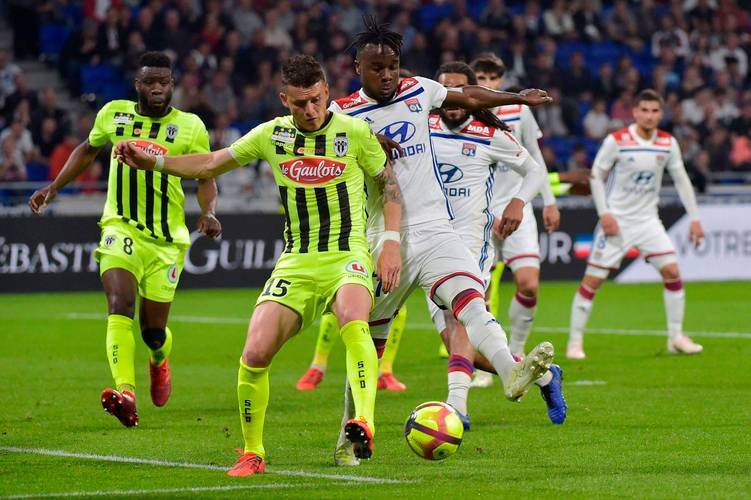 利记-巴黎FC主场战胜里昂，狂揽3分