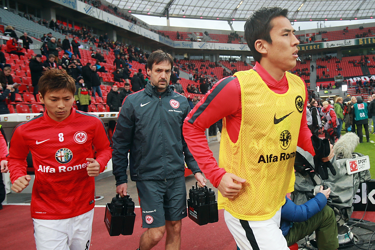 利记官方网站-比分胶着，谁将冲刺到最后？